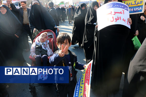 جلوه‌های حضور نوجوانان در راهپیمایی شکرانه پیروزی غزه