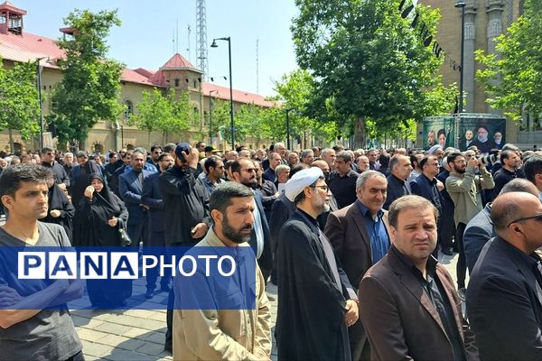 مراسم تدفین پیکر دیپلمات شهید حسین امیر عبداللهیان در حرم شاه عبدالعظیم حسنی