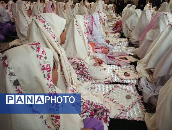 جشن عبادت و بندگی دانش‌آموزان دبستان پیامبر اعظم(ص) شهرستان ملارد 