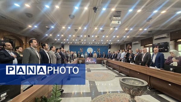 آیین رونمایی از پوستر بیست‌وهفتمین جشنواره خیرین مدرسه‌ساز استان اصفهان