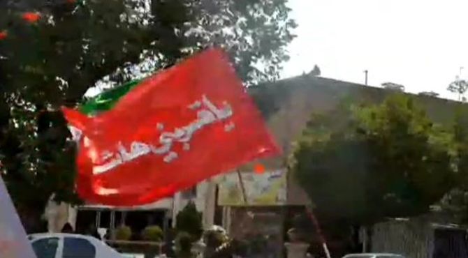 اجتماع عزداران حسینی در روز تاسوعا  