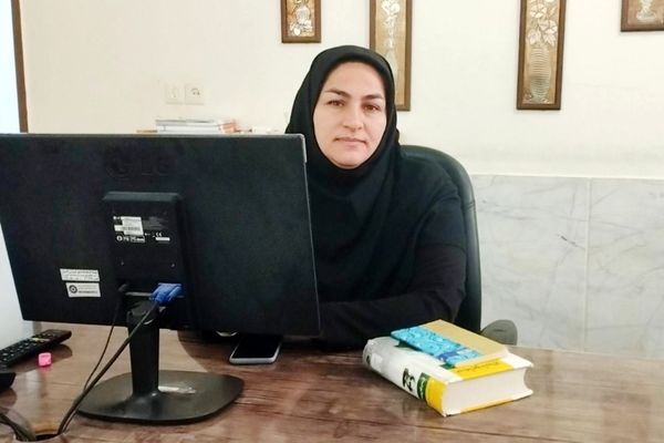 کتاب مانند چراغی مسیر رشدودانایی را روشن می‌کند