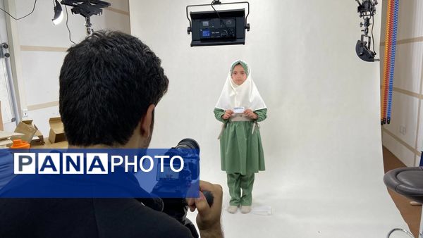 عکاسی از برترین آثار جشنواره ملی طراحی و دوخت لباس دانش‌آموزی