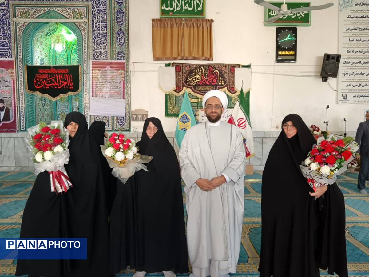 همایش تجلیل از همسران و مادران شهیدان شهر چرمهین همراه با تجلیل از دانشجویان نو ورود به دانشگاه‌های دولتی 