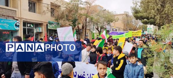 راهپیمایی روز13 آبان در شهر کلات برگزار شد