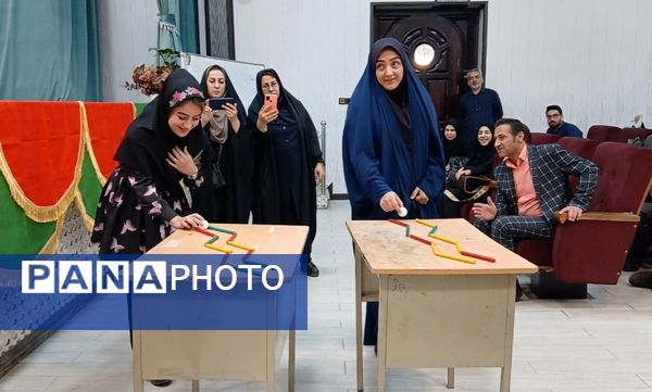  کارگاه آموزشی نحوه تعامل با دانش‌آموزان و بازی‌های گروهی در باقرشهر 