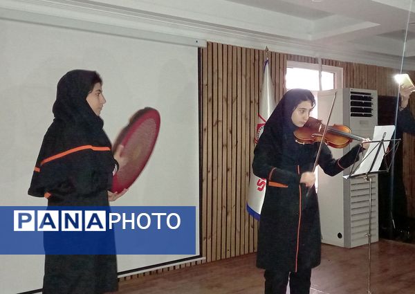 مراسم تقدیر از برگزیدگان مسابقات فرهنگی هنری و قرآن و عترت 