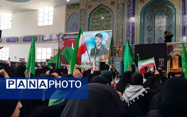 اجتماع بزرگ زینبیون در لردگان 