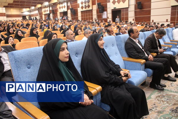 تجلیل از معلمان نمونه استان بوشهر