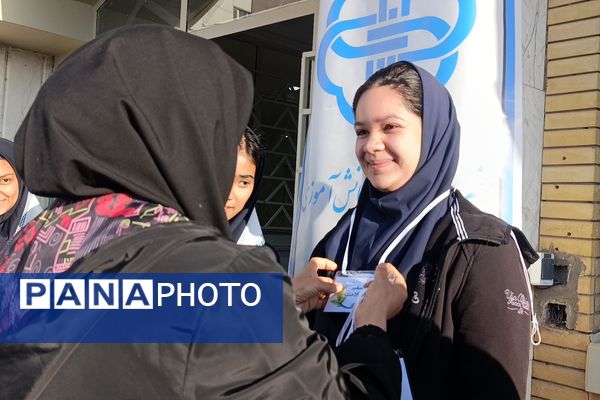 مراسم افتتاحیه سفیران سلامت در دبیرستان مهر نیشابور 