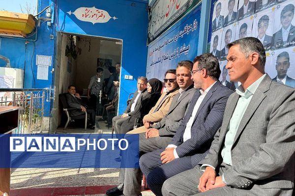 برای اولین بار در کشور،انتخابات الکترونیکی شورای دانش آموزی در دبیرستان صبح روشن شهر قدس