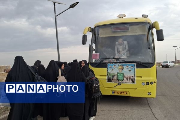 اعزام دانش‌آموزان شهرستان کهک قم به اردوی راهیان نور