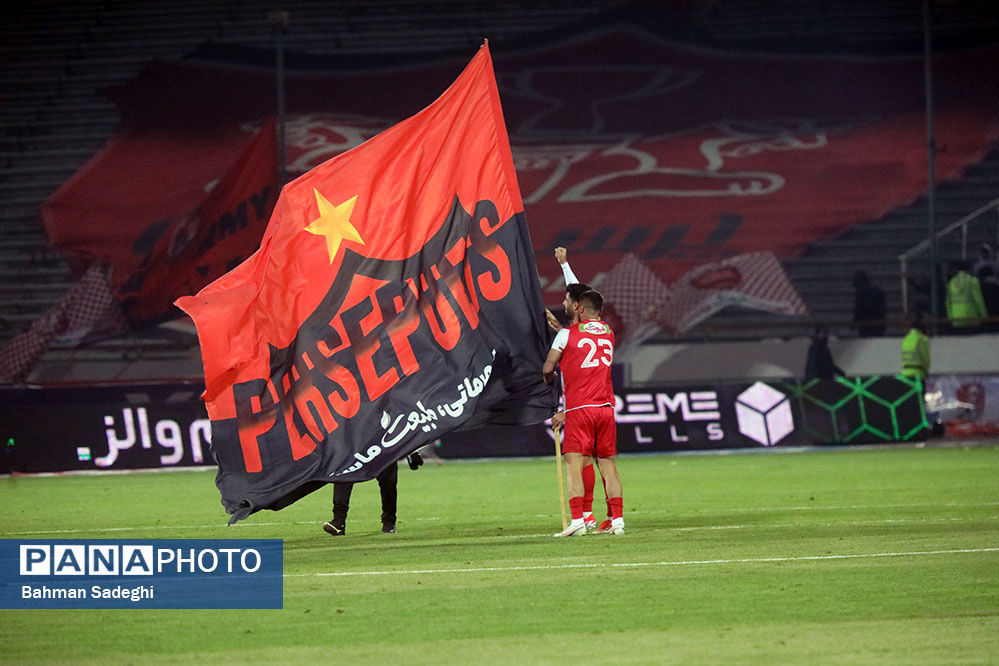 حرکت ساعت شنی انتخاب سرمربی در پرسپولیس