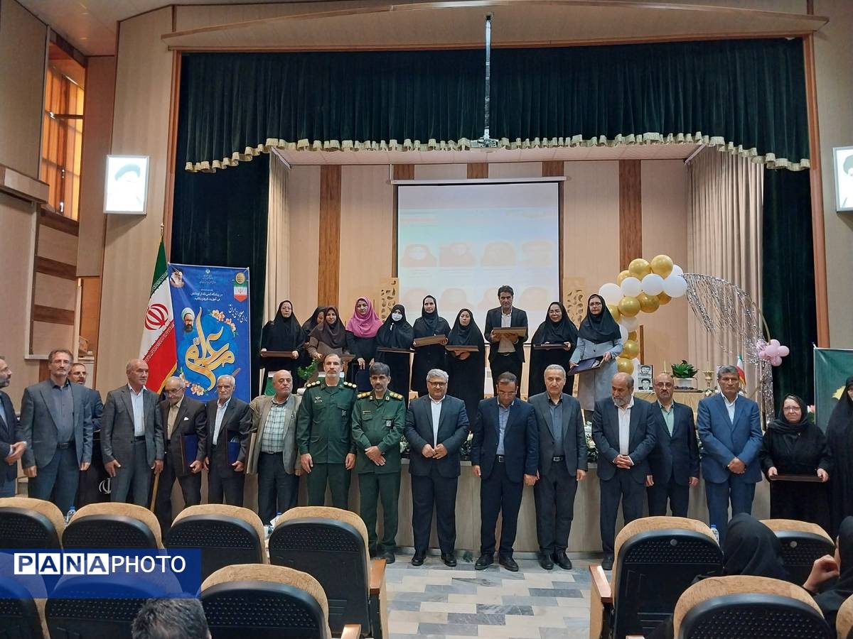 آیین بزرگداشت مقام معلم در شهرستان ابهر با حضور مسئولان استانی و شهرستانی