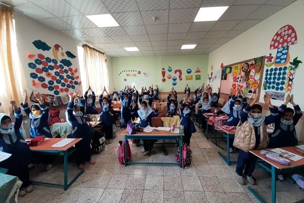 مراسم صبحگاه  دبستان زنده یاد امینی پور 