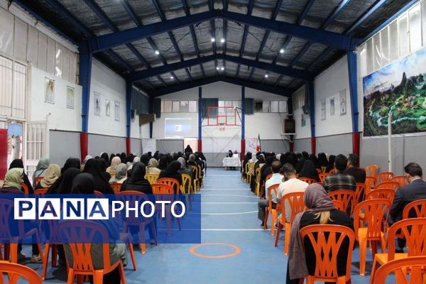 اولین جلسه عمومی انجمن اولیا و مربیان دبیرستان دخترانه شاهد غرویان (وکیلی22)