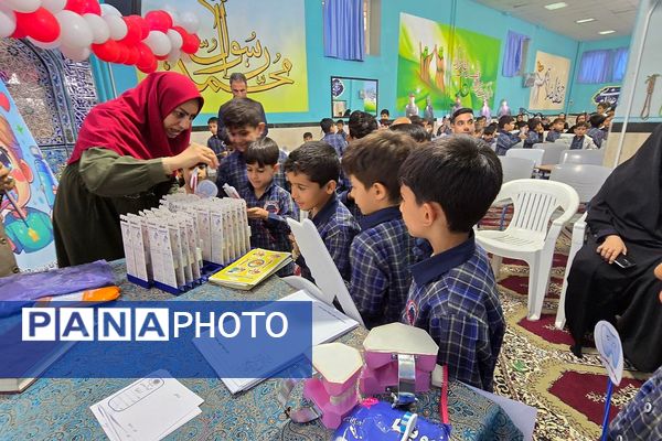 لبخندهای سالم در جشن دندان شماره شش مدرسه پسرانه شاهد شهید جنیدی