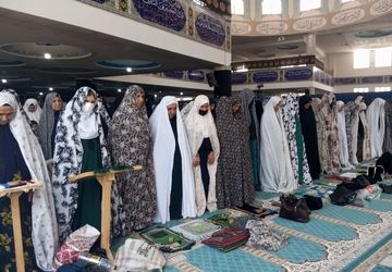  نماز جمعه، پناهگاه هفتگی مردم لردگان 