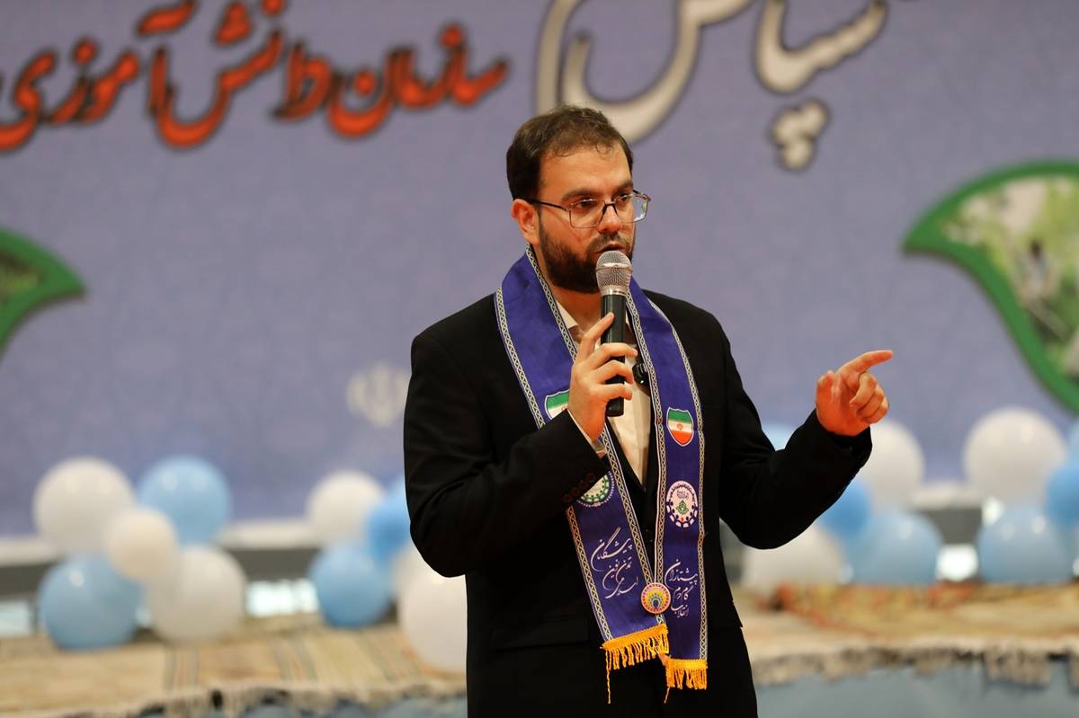 رسالت اصلی یک پیشتاز خواندن، دانستن، فهمیدن و فهماندن است