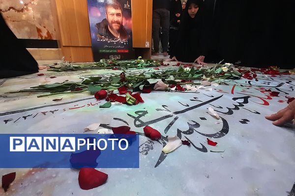 در آغوش زمین، شهیدانی آرمیده‌اند که با جوهر خون، سند حق و حقیقت را امضا نمودند 