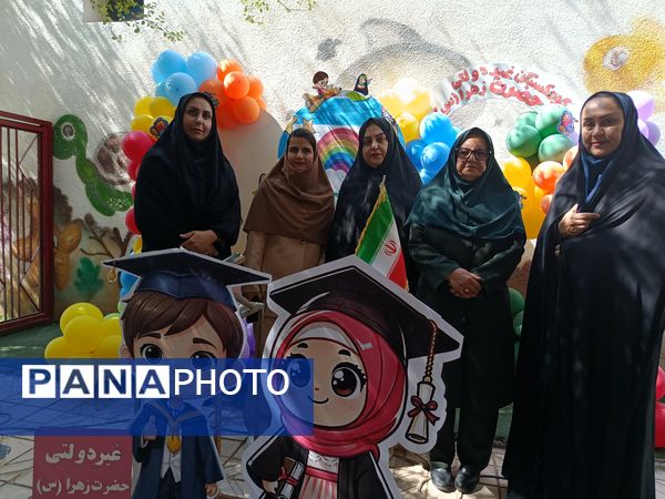 رنگین‌‌کمان شادی و یادگیری در جشن غنچه‌‌ها