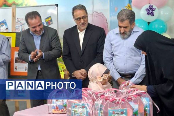برگزاری جشن غنچه ها در مجتمع آموزشی میرداماد با حضور مدیر آموزش و پرورش ناحیه دو شهرری 