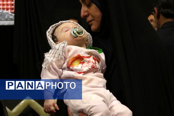 لالایی مادرانه در همنوایی با کودکان شهید