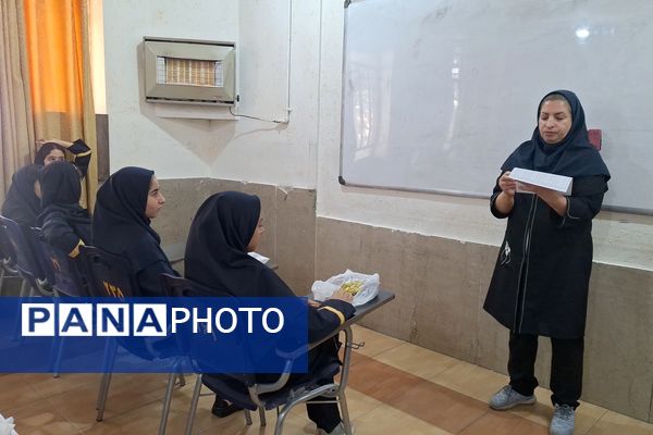 آغاز فصل رویش با جوانه های امید ناحیه 3 شیراز 