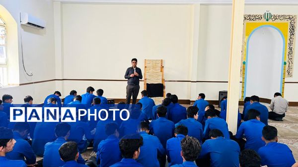 مراسم ایام فاطمیه در دبیرستان پسرانه امیرکبیر منطقه سندرک