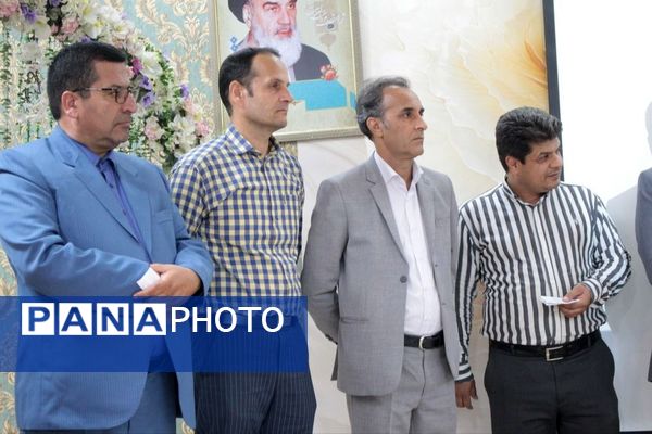 برگزاری اولین جلسه انجمن اولیاء و مربیان دبستان شاهد آقا مصطفی خمینی کاشمر