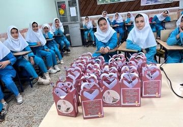 معلم خوش ذوق هوراندی رویای دانش‌آموزان را  با هوش مصنوعی به تصویر کشید