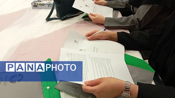 دوره توانمندسازی زیست‌محیطی برای مراقبان سلامت مدارس ابتدایی در چهارمحال و بختیاری