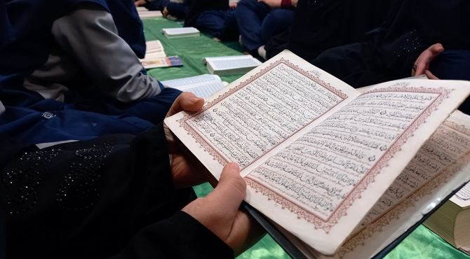 محفل انس با قرآن کریم در گناباد