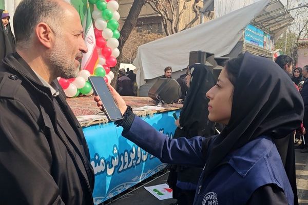 یوم‌الله ۲۲ بهمن نشانه عزتمندی مردم ایران اسلامی است