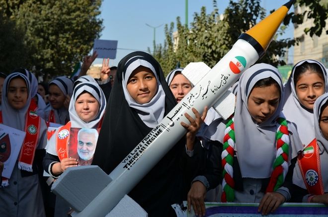 روایت دانش‌آموز خبرنگاران پانا بهارستان‌دو از یوم‌الله ۱۳ آبان