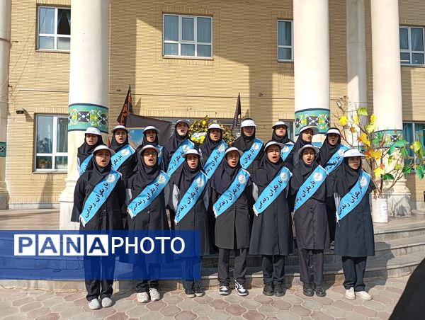 آیین افتتاحیه یاریگران زندگی در هنرستان محمودیه ۸