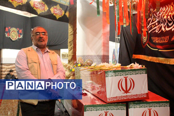 حال و هوای حضور نوجوانان در معراج الشهدای گمنام استان قم