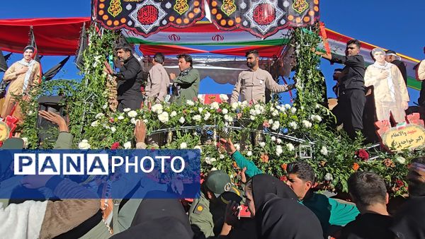 استقبال باشکوه مردم شهرستان بهاباد از شهید گمنام