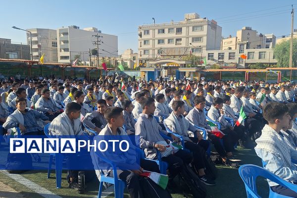 مهر با مقاومت همگام در دبیرستان هیأت امنایی رازی ناحیه چهار شیراز 
