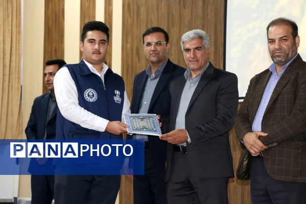  نشست خبری هفته دولت فرماندار اسکو