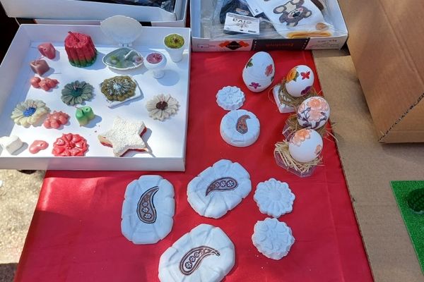 بازارچه کاروفناوری در دبیرستان حاج آقا توکلی زرقان 