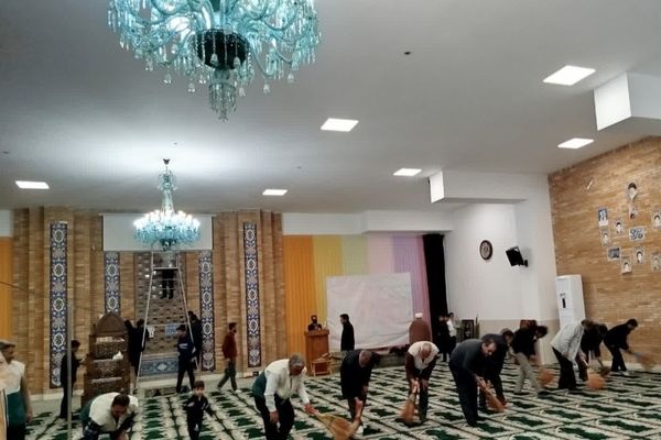 غبار روبی مسجد خاتم النبیین بیرجند به مناسبت فرا رسیدن ماه رمضان 