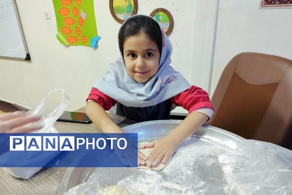 تجربه‌ای خوش‌مزه برای یادگیری الفبا در دبستان سارا شهرستان ملارد