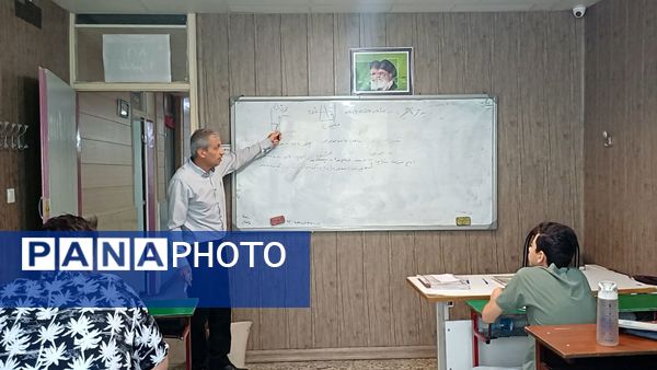 مدرسه راهی برای آینده روشن