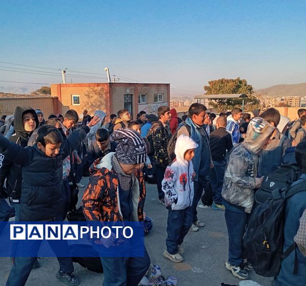 انفجار انرژی، صبح دبستان را پرشور کرد