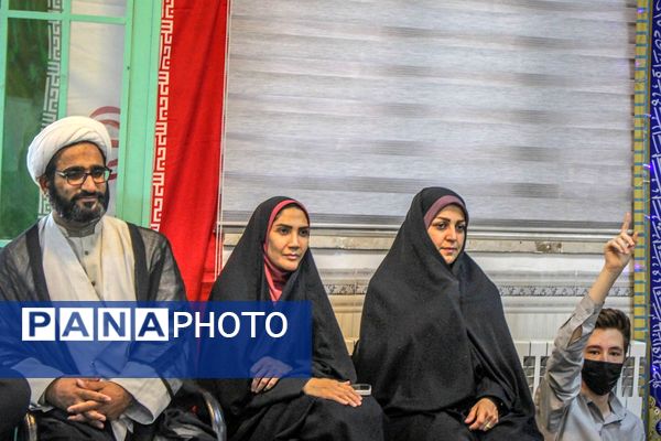 جشن میلاد امام حسن عسکری(ع) در دبیرستان تهرانی باقرشهر 