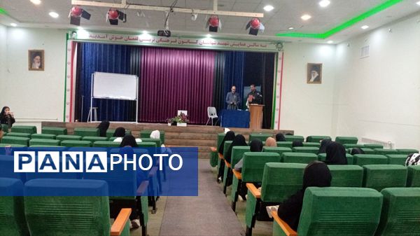 دوره آموزشی خبرنگاران ارشد مدارس دخترانه کاشمر 