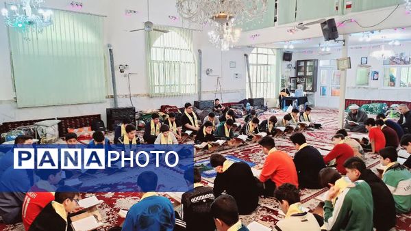 اعتکاف دانش‌آموزی در گرگان