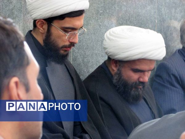 نمازجمعه با عطر شهید گمنام جان گرفت