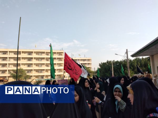 سفری در دل هشت‌ سال دفاع‌ مقدس